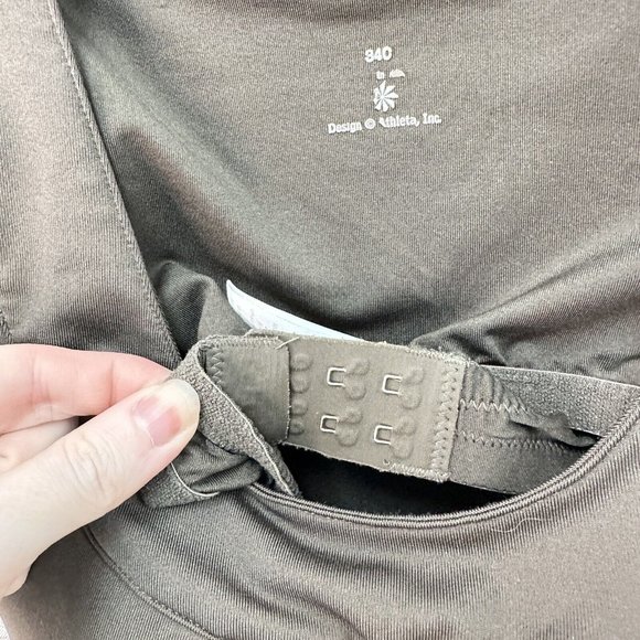 Athleta Active Workout Racerback Built In Bra Tank Top Brown Size 34C - Picture 7 of 9